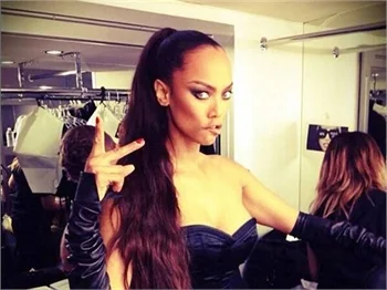 Tyra Banks kılıktan kılığa girdi