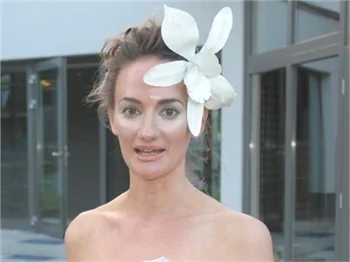 Meryem Uzerli, Paris'te moral buldu!