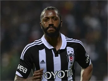 Fernandes sahada reis sokakta korsan!