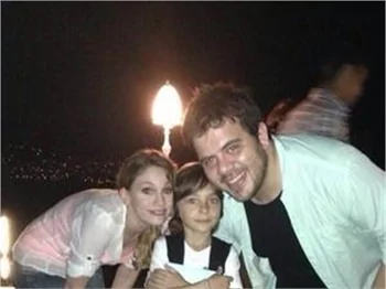 Farah'ın Eser'den ayrıldığından haberi yok!
