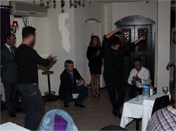 Nükhet Duru ve Berksan'ın sirtaki gecesi!