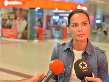 Ebru Şallı-Sinan Akçıl aşkı reklam mı?