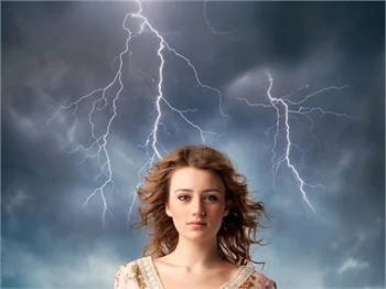 Gizem Karaca zor günleri geride bıraktı!