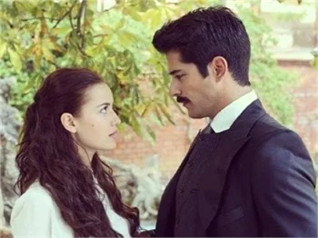 Fahriye Evcen Sinem Vural Röportajı!