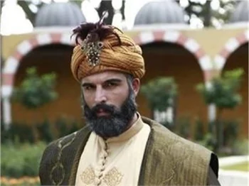 Mehmet Akif Alakurt dizi bitti sakallarını kesti!