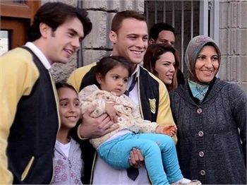 Dizi setinde hayran izdihamı