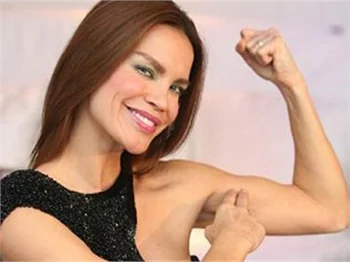 Ebru Şallı yeni aşkını dövme yaptırdı!