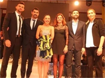 Fenerbahçe Ebru Gündeş ve Enbe Orkestrası'yla ile eğlendi