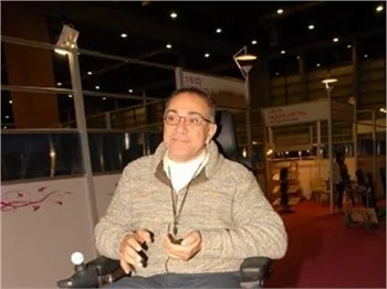 Ahmet Bayer: Onun dekolte pozları da ortada!