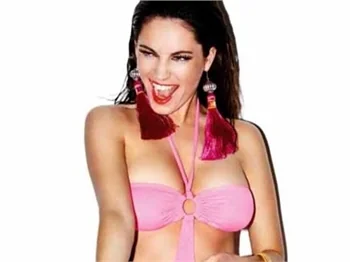 Kelly Brook'dan çekici kareler!