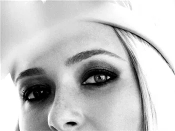 Hayden Panettiere'den çekici kareler!