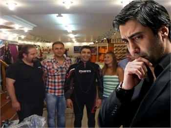 Boş zamanlarında dalış yapıyor!