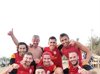 Galatasaraylı futbolcular voleybol oynarsa...