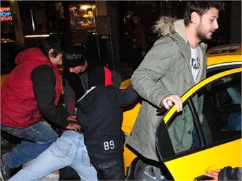 Ünlü Çift zor anlar yaşadı!