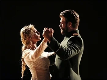Rusya aşıkları Kıvanç ve Farah