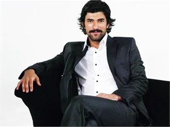 Engin Akyürek: Aşkta 'asla'lar olmaz
