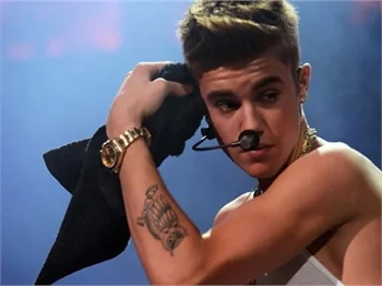 Obama'dan Bieber'ın annesine öğüt!