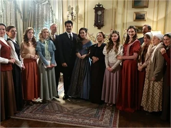 "Çalıkuşu"nda nişan var!