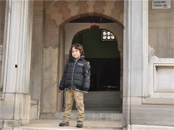 'Oğlundan' Şehzade Mustafa ziyaret!