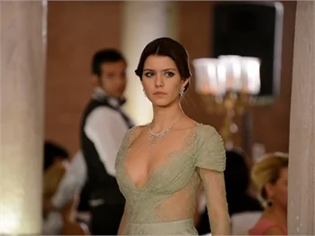10 yıl sonra Beren Saat'e veda!
