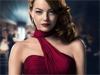 Emma Stone: 'Çıplak fotoğraftaki ben değilim'