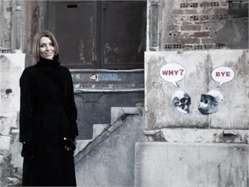 Elif Şafak: Kadınlık sınavından geçmem güç