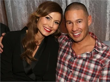 George Clooney‘in eski sevgilisi Stacy Keibler evlendi!