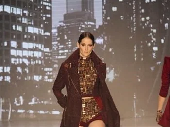 Ekmekli protesto Fashion Week'e damga vurdu!