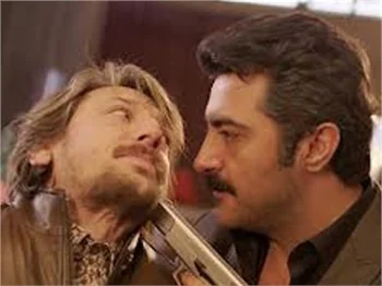 Celil Nalçakan saldırıya uğradı!