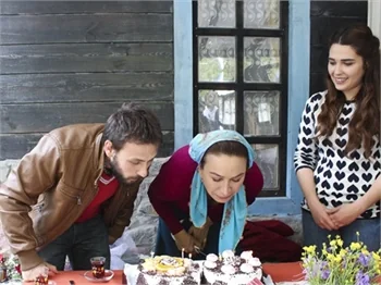'Sevdaluk' setinde çifte kutlama