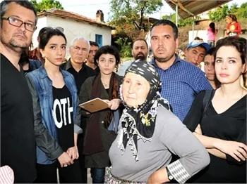 Sanatçılar Soma'da!