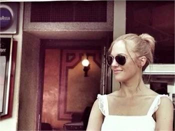 Meryem Uzerli, İstanbul'da!