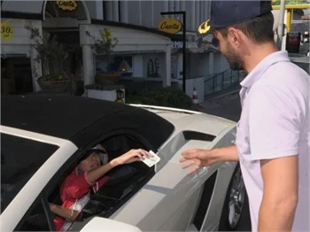 Asena Erkin'in üstü kış altı yaz!