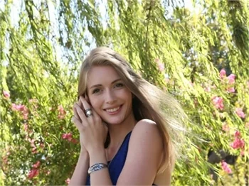 Yasemin Allen küfelik oldu!