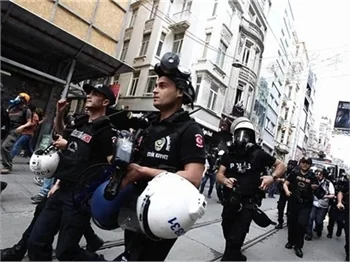 Gezi Parkı'nın yıldönümünde Taksim'de olaylar çıktı