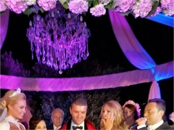 Serdar Ortaç ve Chloe Loughnan evlendi!