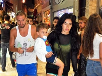 Caner Erkin gazetecilere saldırdı!