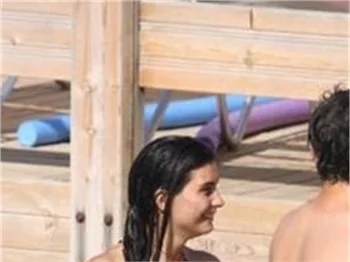 Tuba Büyüküstün 2 yıl sonra aynı bikiniyi giydi!