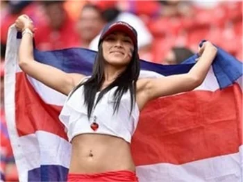 Dünya kupasında tribünü sallayan güzel