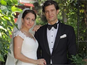 Aslı Tandoğan evlendi!