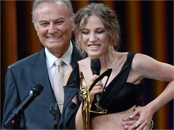 Ediz Hun'dan Serenay Sarıkaya açıklama!