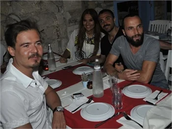 Berkay ve Asena Erkin pişti oldu!
