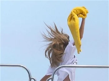Selena Gomez ve Cara Delevingne'ın samimiyeti!