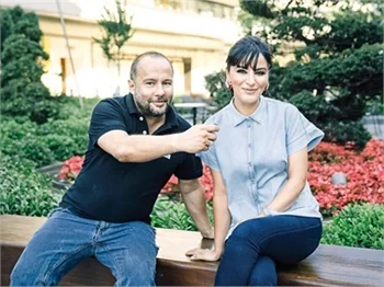 Zara, Akif Beki ile olan evliliğini İzzet Çapa'ya anlattı!