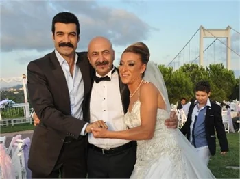 'Küçük Ağa'nın yönetmeni Aysun Akyüz evlendi!