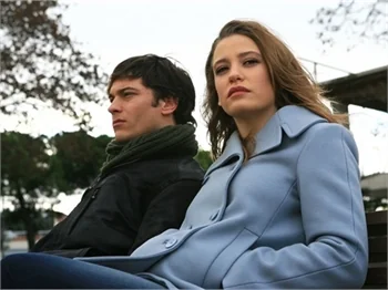 Serenay Sarıkaya ve Çağatay Ulusoy'a zam!