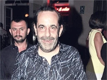 Zafer Algöz doğum gününü dostlarıyla kutladı