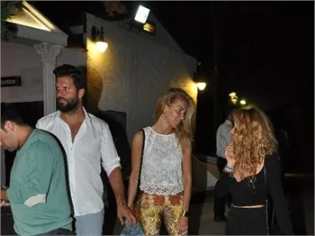Burcu Esmersoy nişanlanıyor!