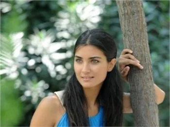 Tuba Büyüküstün Roma yolcusu!