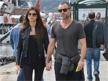 Medcezir'in Hasan'ı sevgilisiyle...